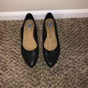 Black dress flats